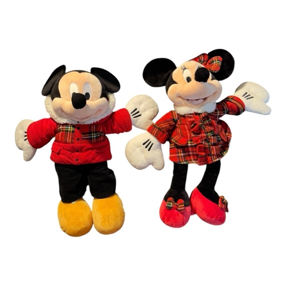 Disney Store Exclusive 2011 Mickey &
Minnie - Picture 2 of 9